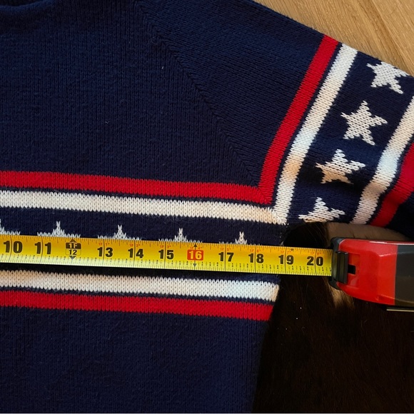 Vintage Stars and Stripes Sweater - Picture 4 of 5